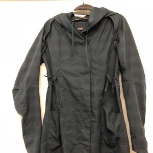 Nau Women’s Lightweight Coat Navy Blue (XXS)